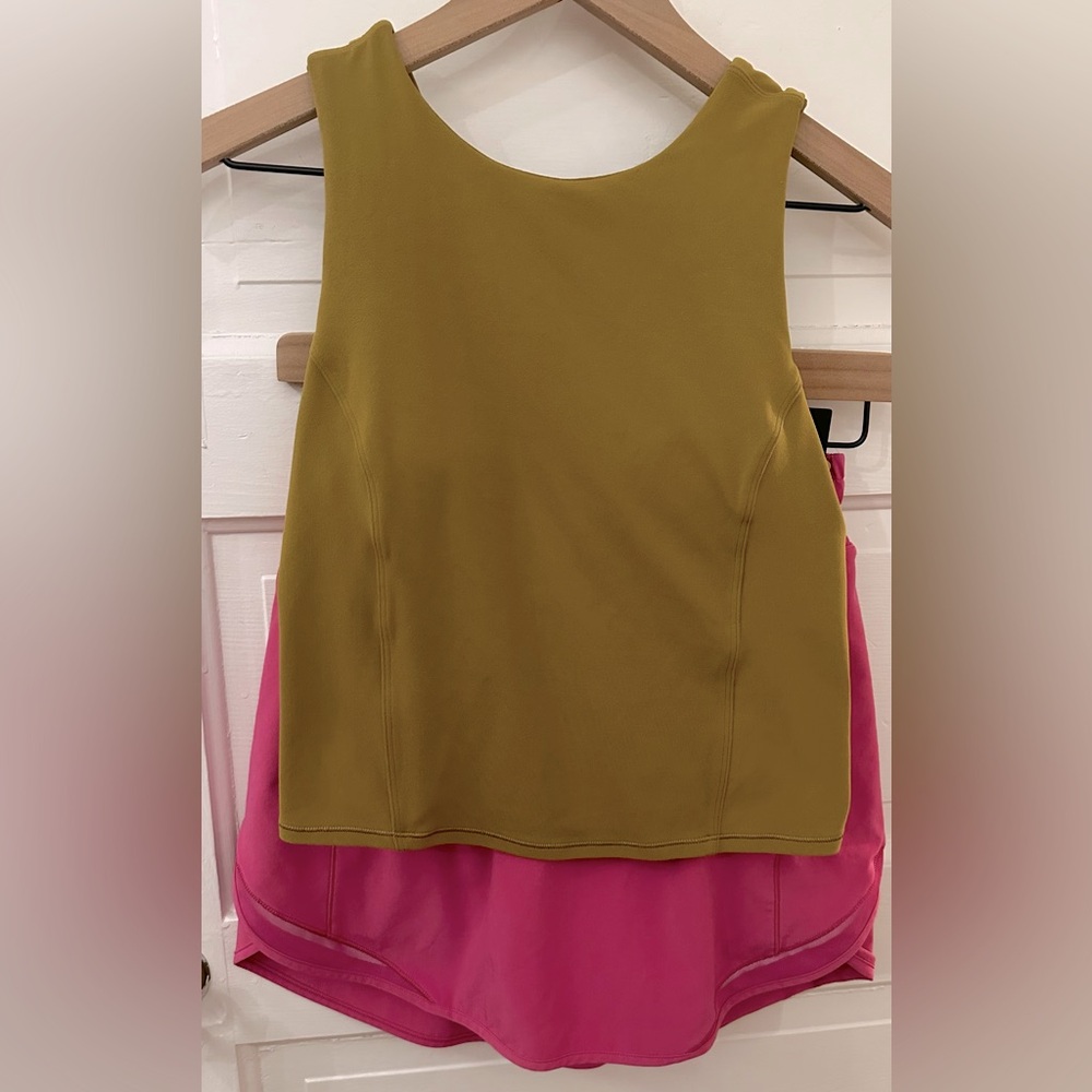 Lululemon Nulu Twist-Back Tank and Hotty Hot High-Rise Skirt Sz 4 Outfit